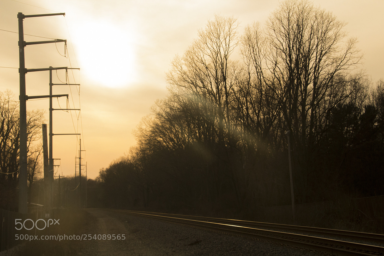 Canon EOS 1200D (EOS Rebel T5 / EOS Kiss X70 / EOS Hi) sample photo. Train tracks, sunset, landscape. photography