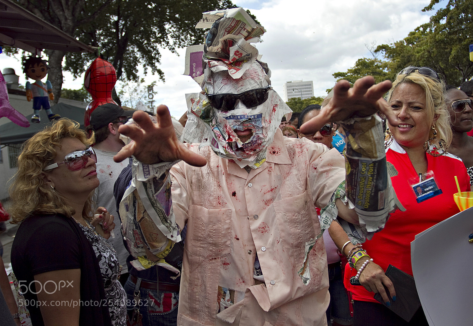 Canon EOS 7D sample photo. Calle ocho 2013 photography