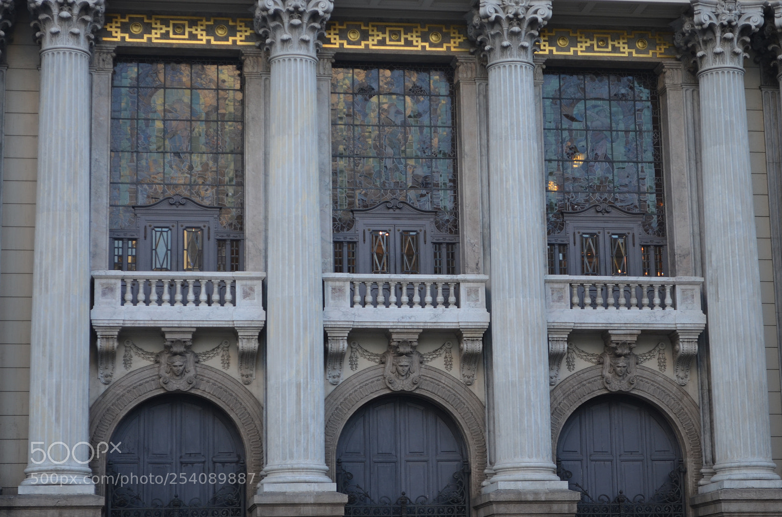 Nikon D5100 sample photo. Geometric theater photography