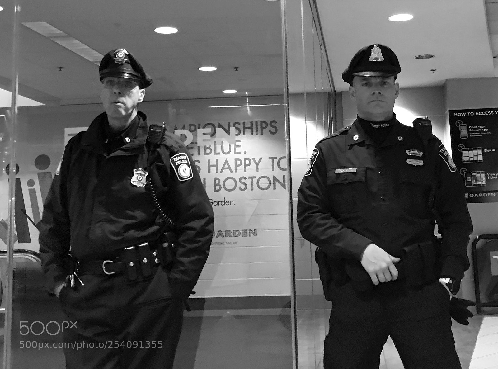 Apple iPhone 7 Plus sample photo. Transit cops photography