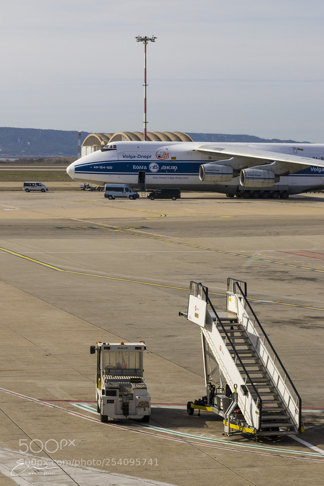 Canon EOS 6D Mark II sample photo. 2018-02-14 airport marseille-provence photography