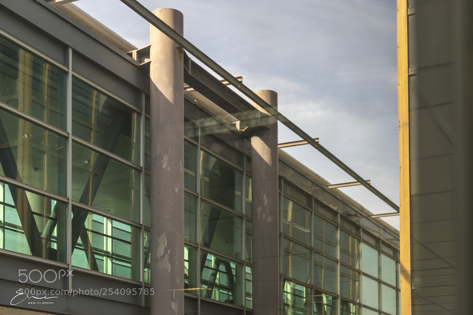 Canon EOS 6D Mark II sample photo. 2018-02-14 airport marseille-provence photography