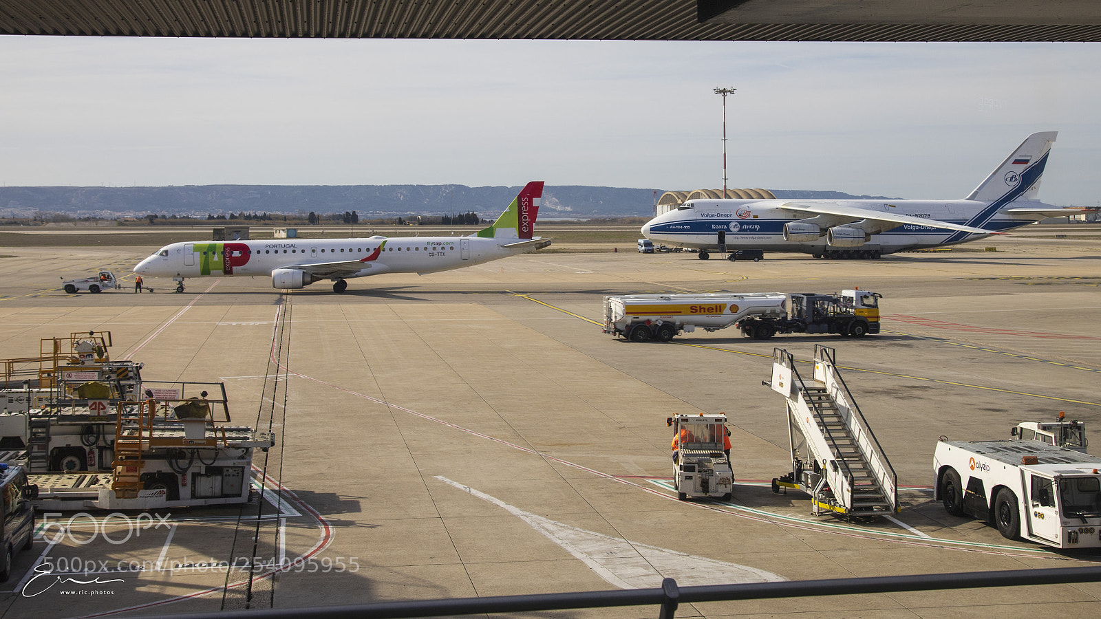 Canon EOS 6D Mark II sample photo. 2018-02-14 airport marseille-provence photography