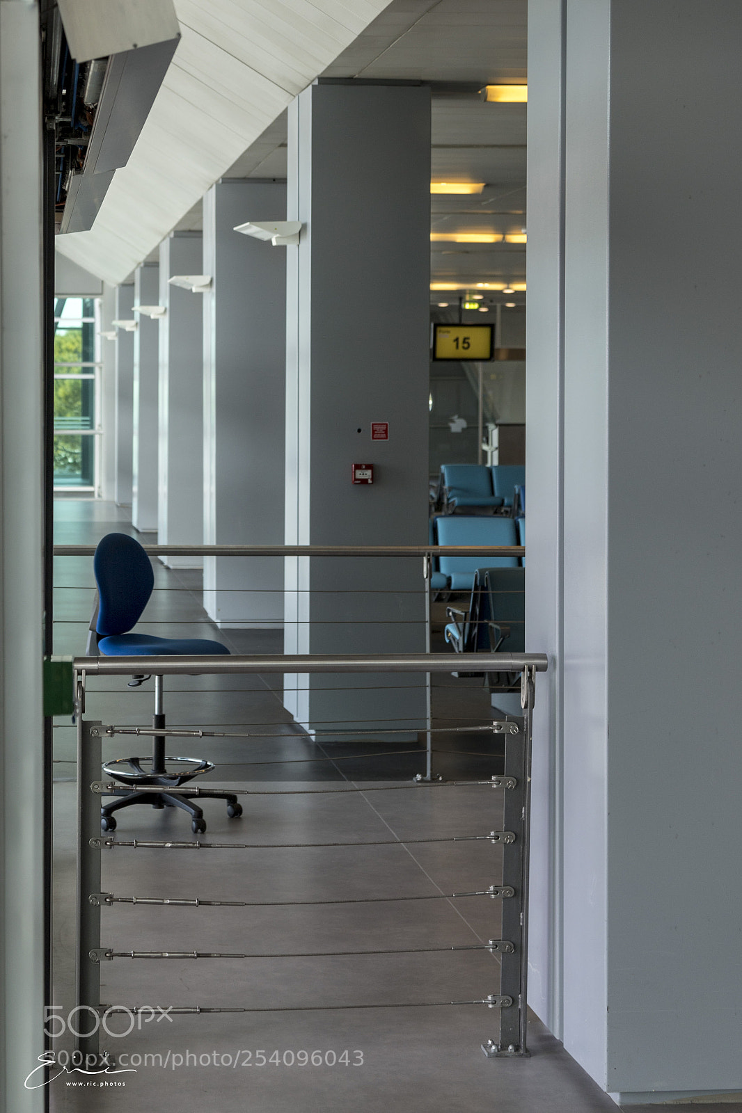 Canon EOS 6D Mark II sample photo. 2018-02-14 airport marseille-provence photography