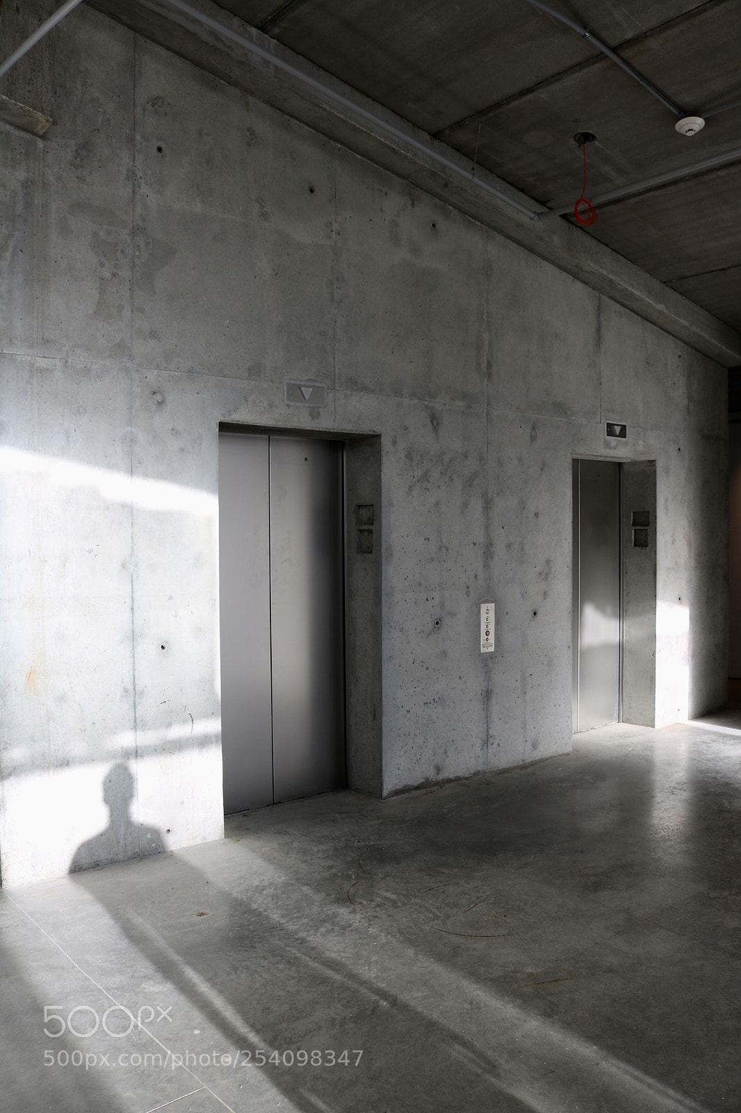 Canon EOS 750D (EOS Rebel T6i / EOS Kiss X8i) sample photo. Concrete shadow photography
