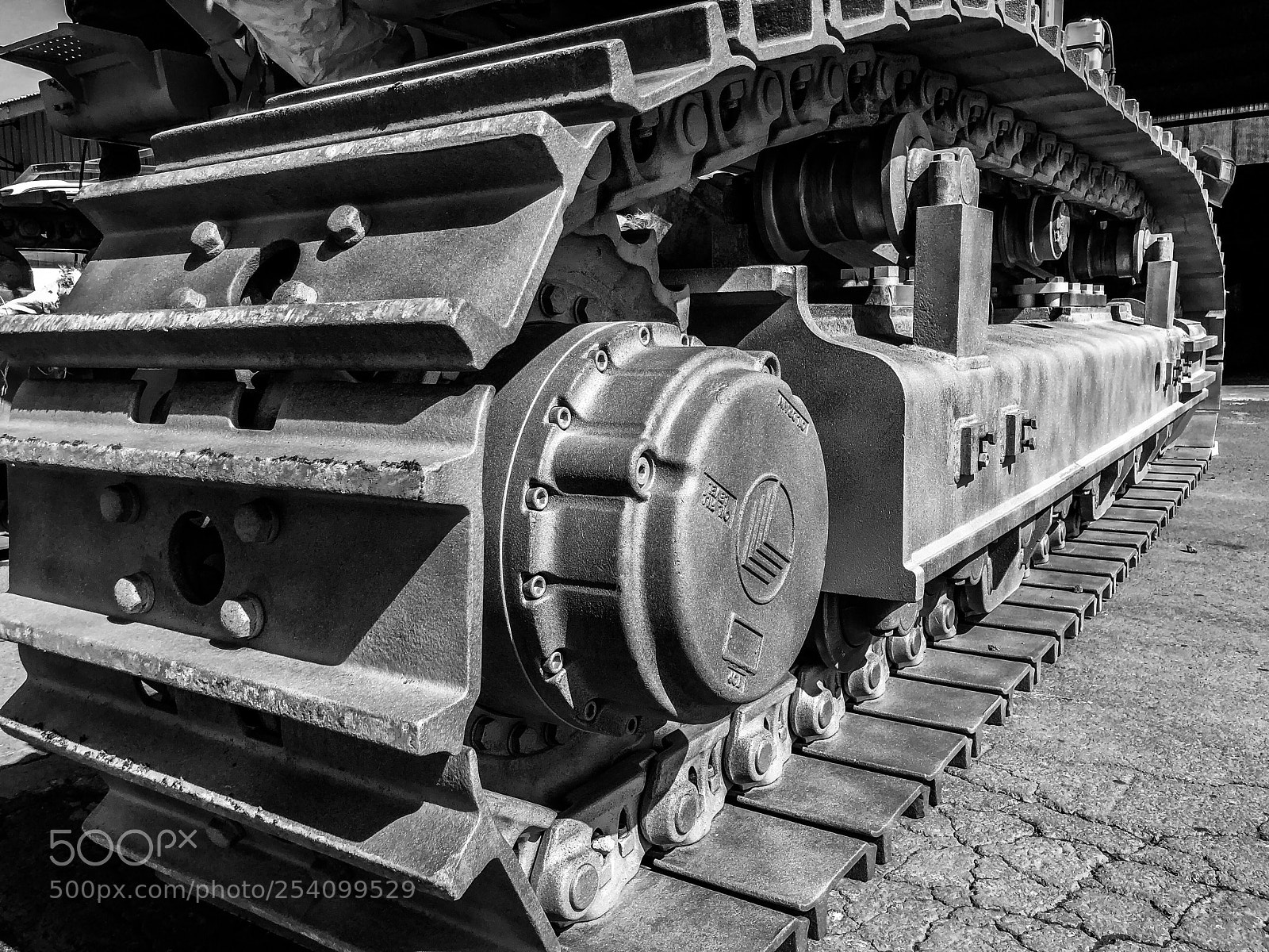 Apple iPhone X sample photo. Excavator track. photography