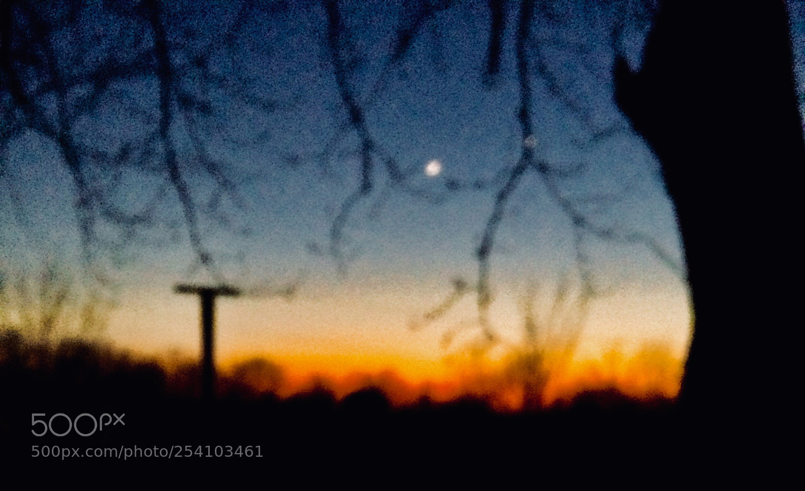 Apple iPhone 5s sample photo. Large world, small moon photography
