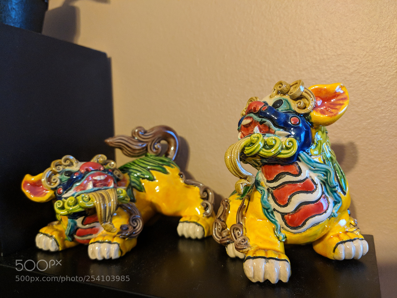 Google Pixel 2 XL sample photo. Playful ceramic mystical creatures photography