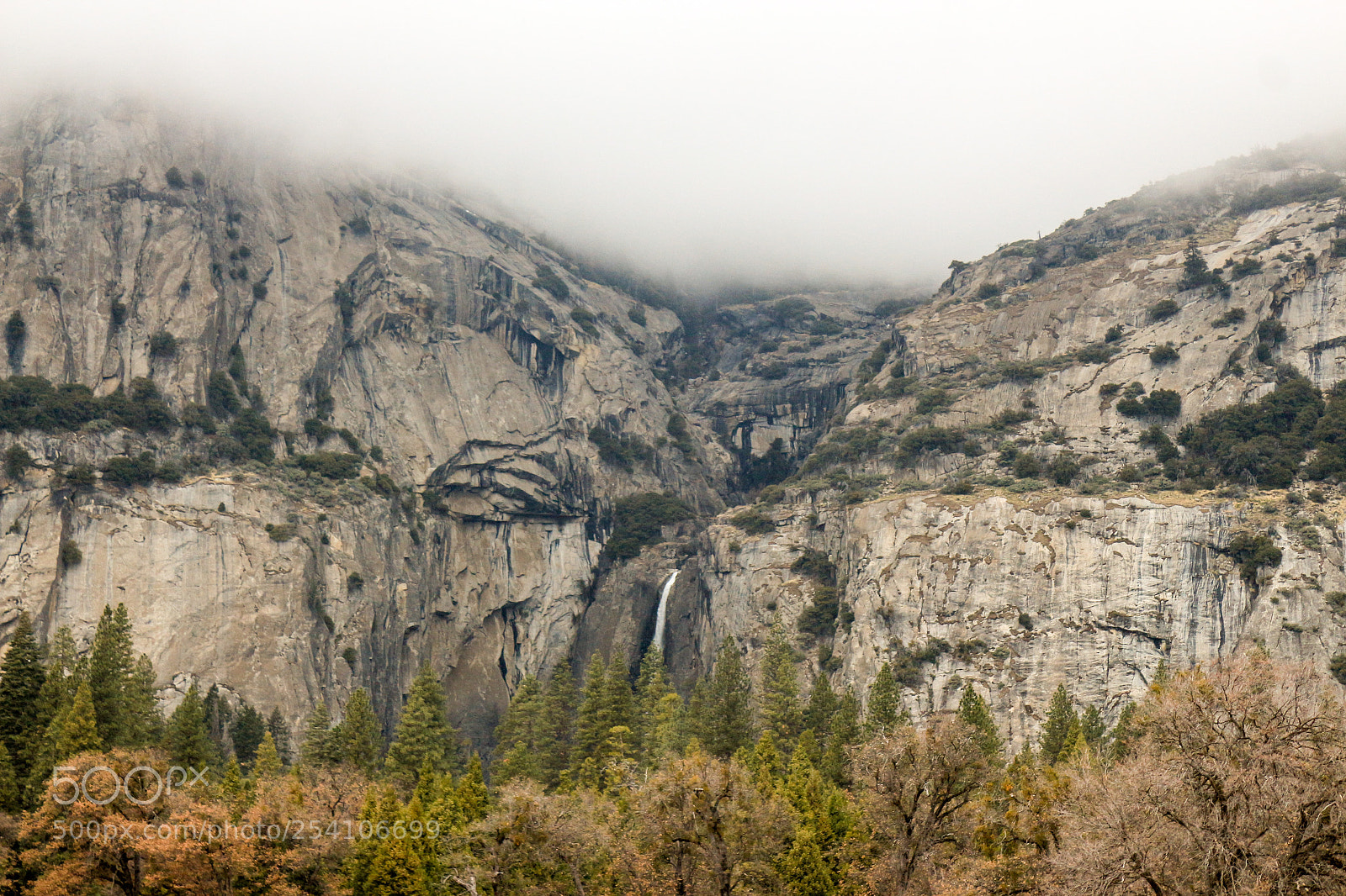 Canon EOS 650D (EOS Rebel T4i / EOS Kiss X6i) sample photo. Yosemite falls photography