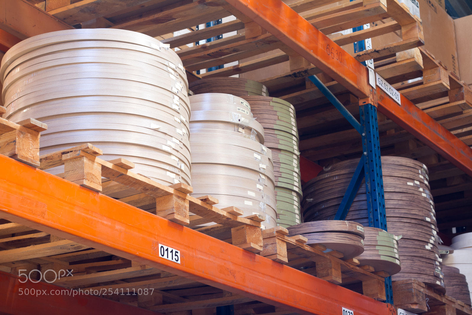 Canon EOS 7D sample photo. Furniture accessories. multicolored bobbins photography