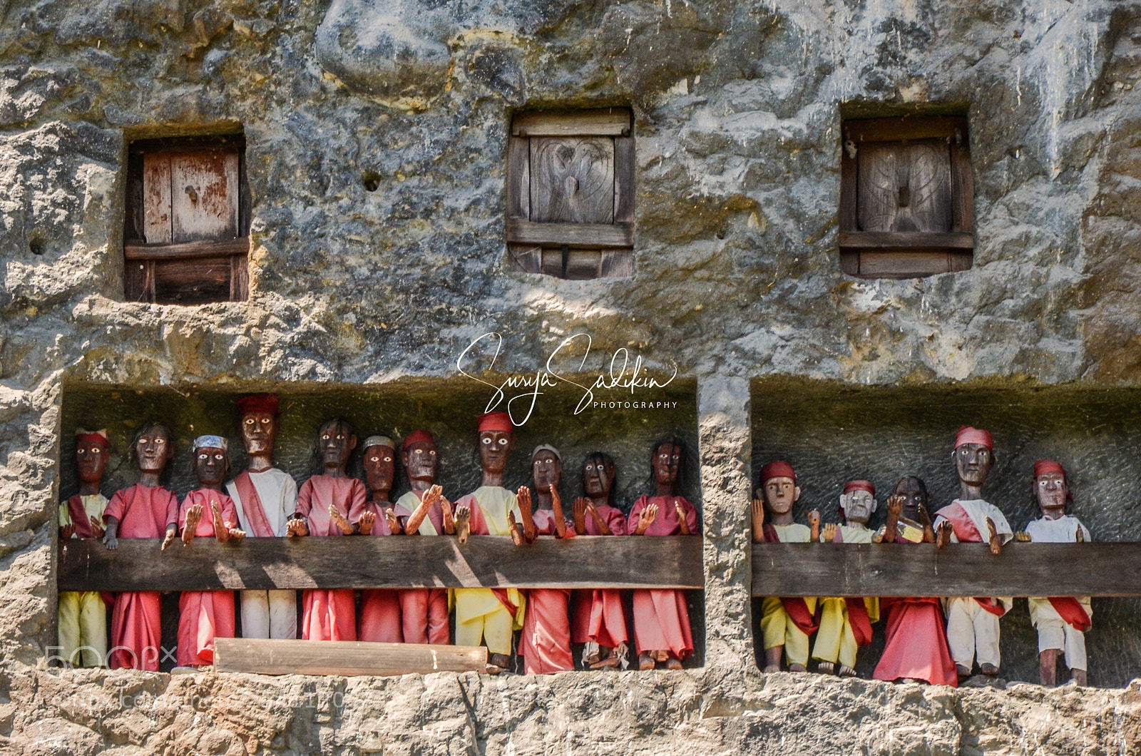Nikon D7000 sample photo. Tana toraja burial cliff photography