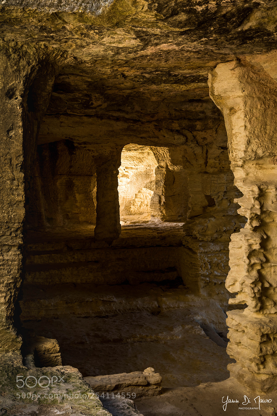 Canon EOS 7D Mark II sample photo. Abbaye de saint-roman photography