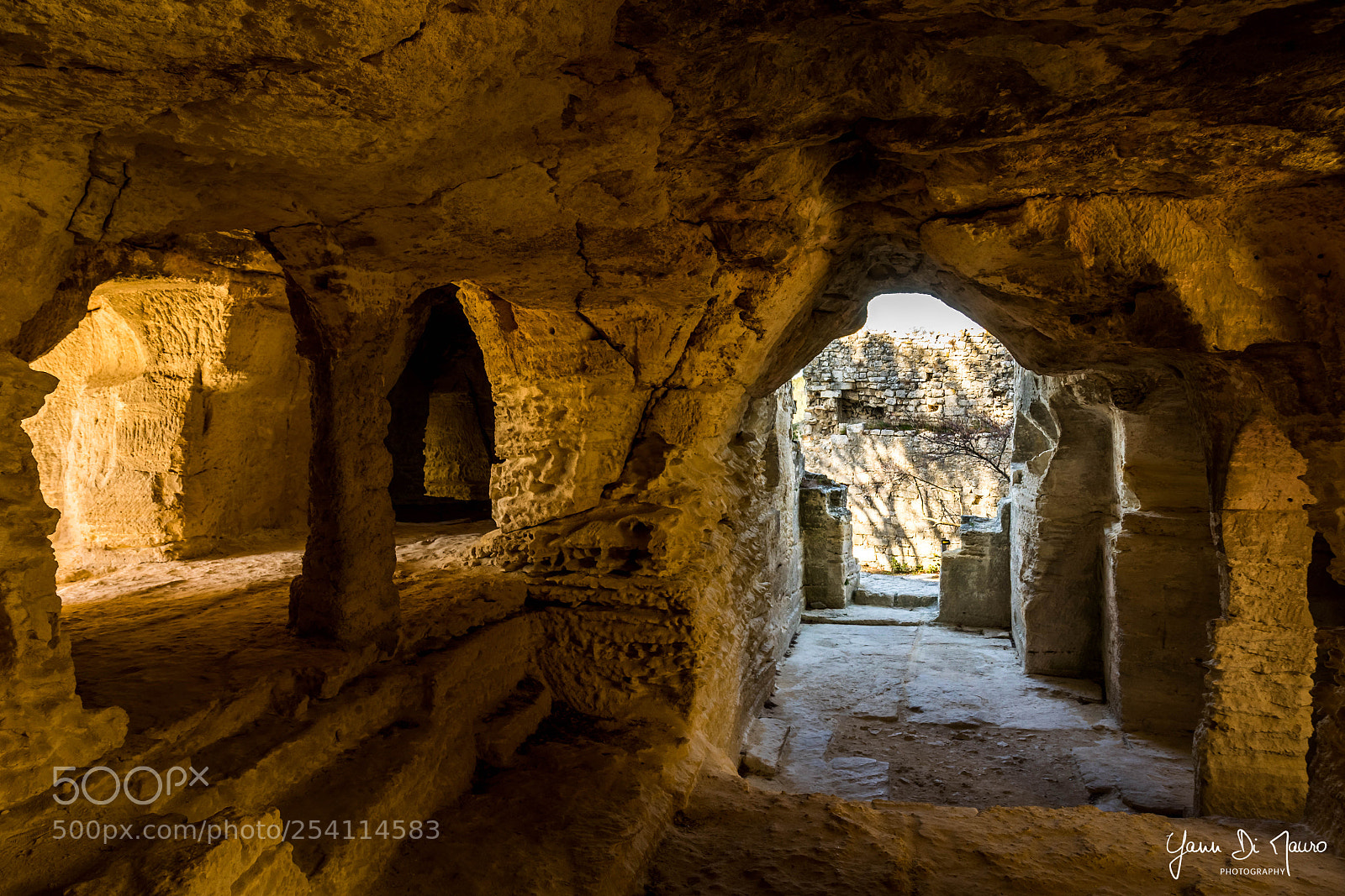 Canon EOS 7D Mark II sample photo. Abbaye de saint-roman photography