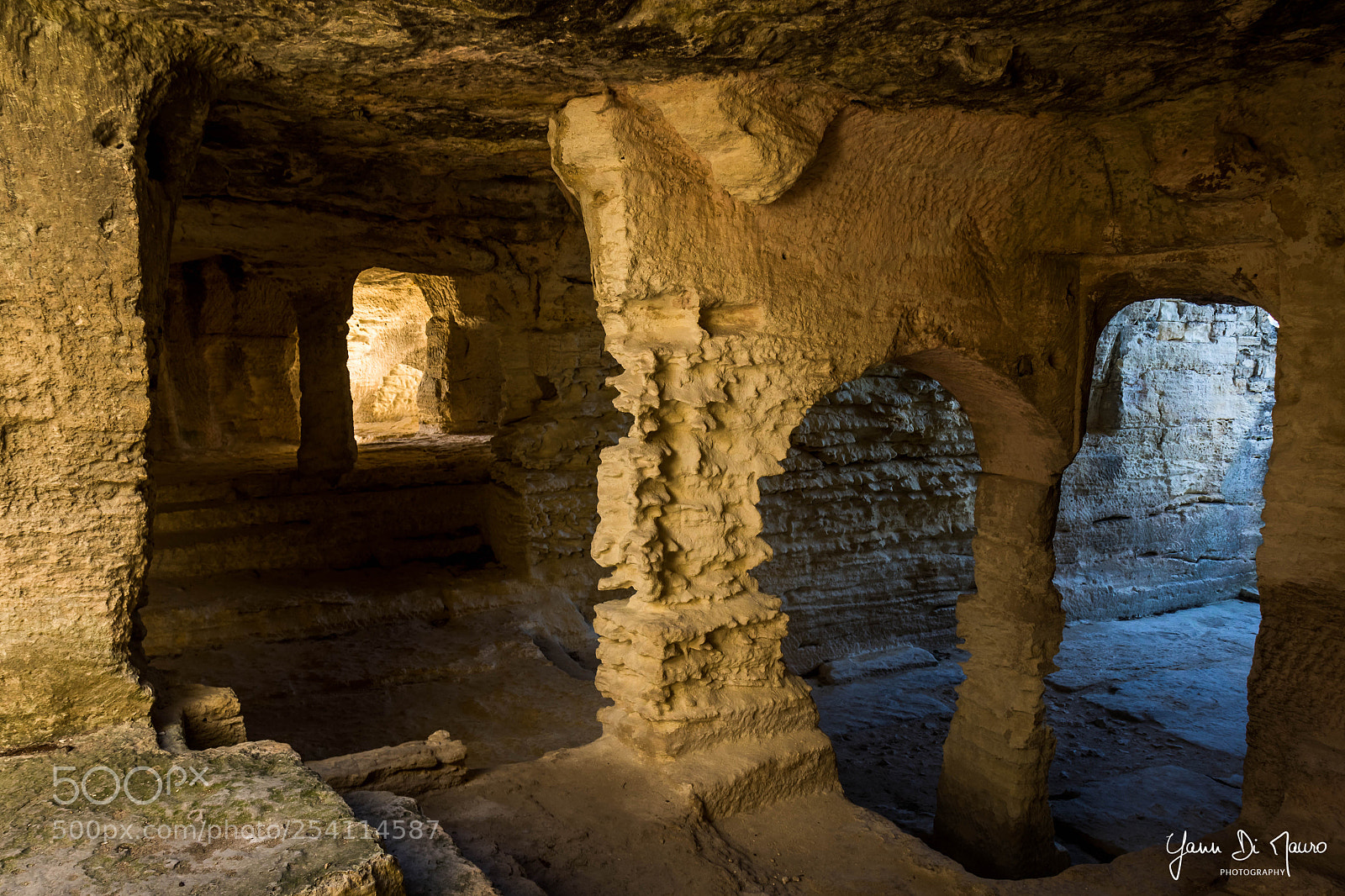 Canon EOS 7D Mark II sample photo. Abbaye de saint-roman photography