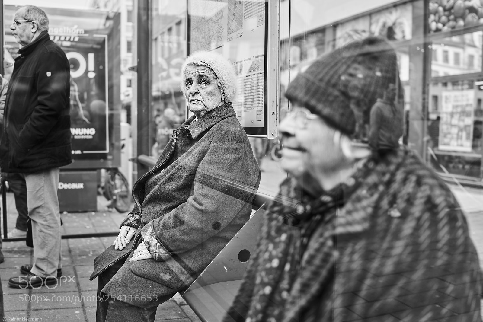 Sony Cyber-shot DSC-RX1R II sample photo. Frau 495 b&w photography