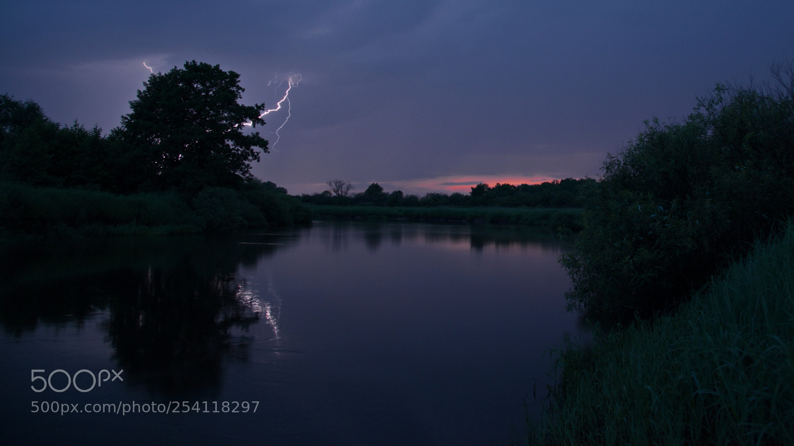 Nikon D600 sample photo. Trosna. flash on river. photography