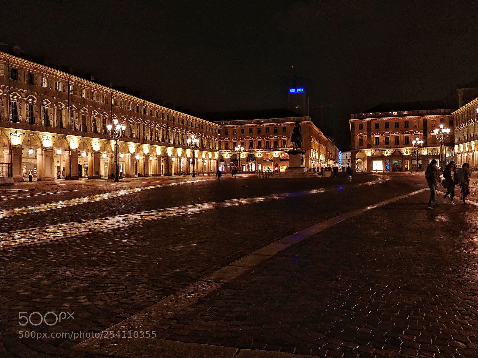 LG G6 sample photo. Piazza san carlo photography