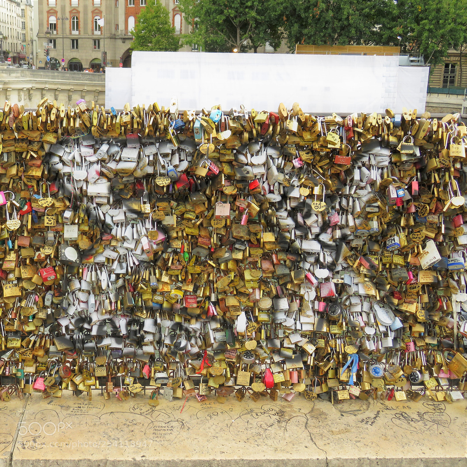 Canon PowerShot SX710 HS sample photo. Love locks, paris photography