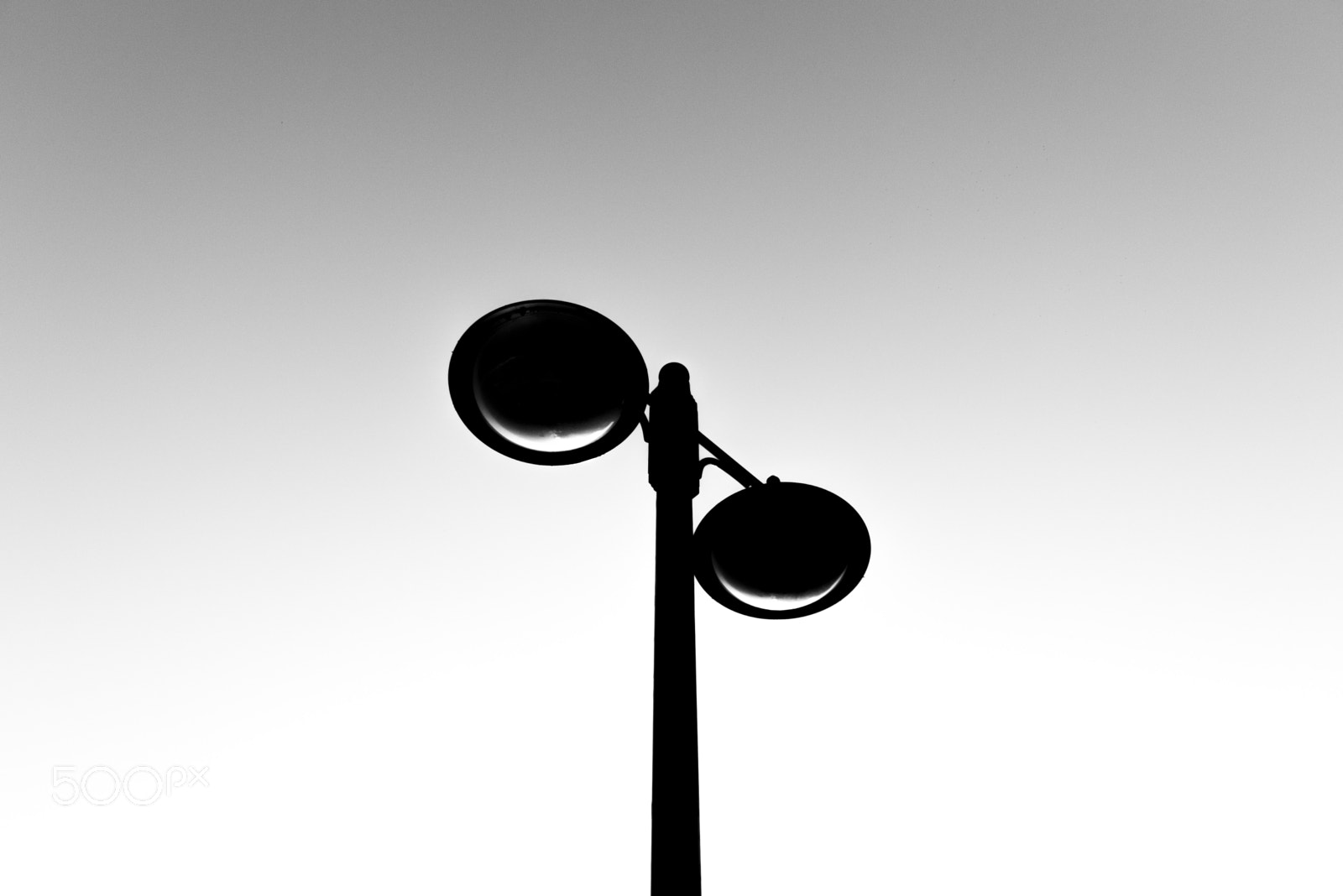 Canon EOS 1300D (EOS Rebel T6 / EOS Kiss X80) sample photo. Lighting the lamp photography