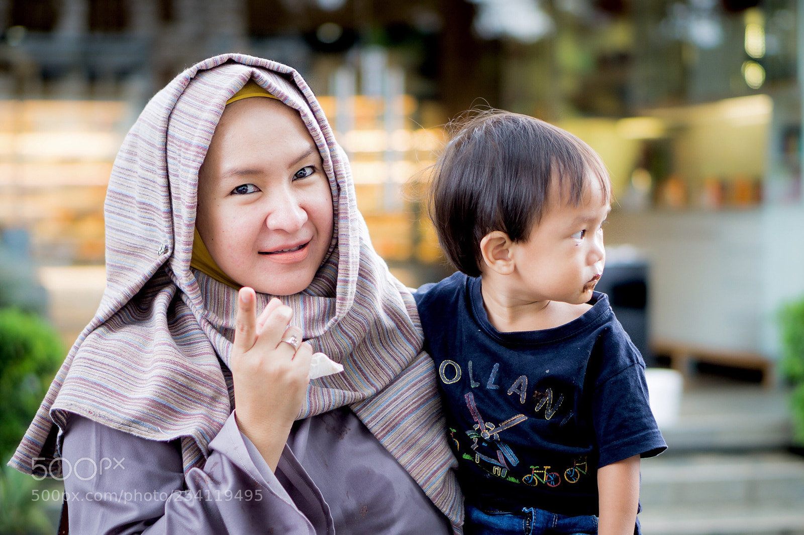 Sony a6000 sample photo. Rumi & mom photography