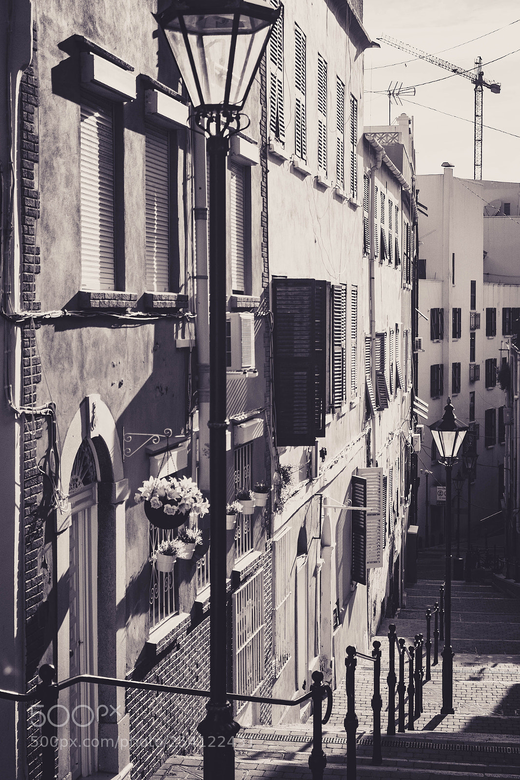 Canon EOS 700D (EOS Rebel T5i / EOS Kiss X7i) sample photo. Streets of gibraltar photography