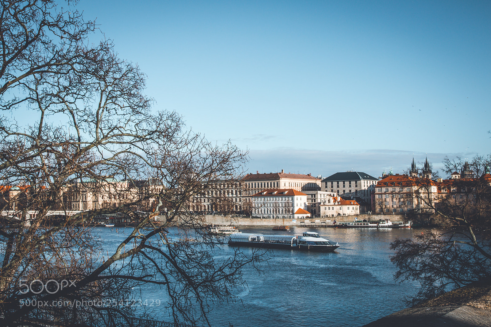 Canon EOS 70D sample photo. Architecture along the river photography