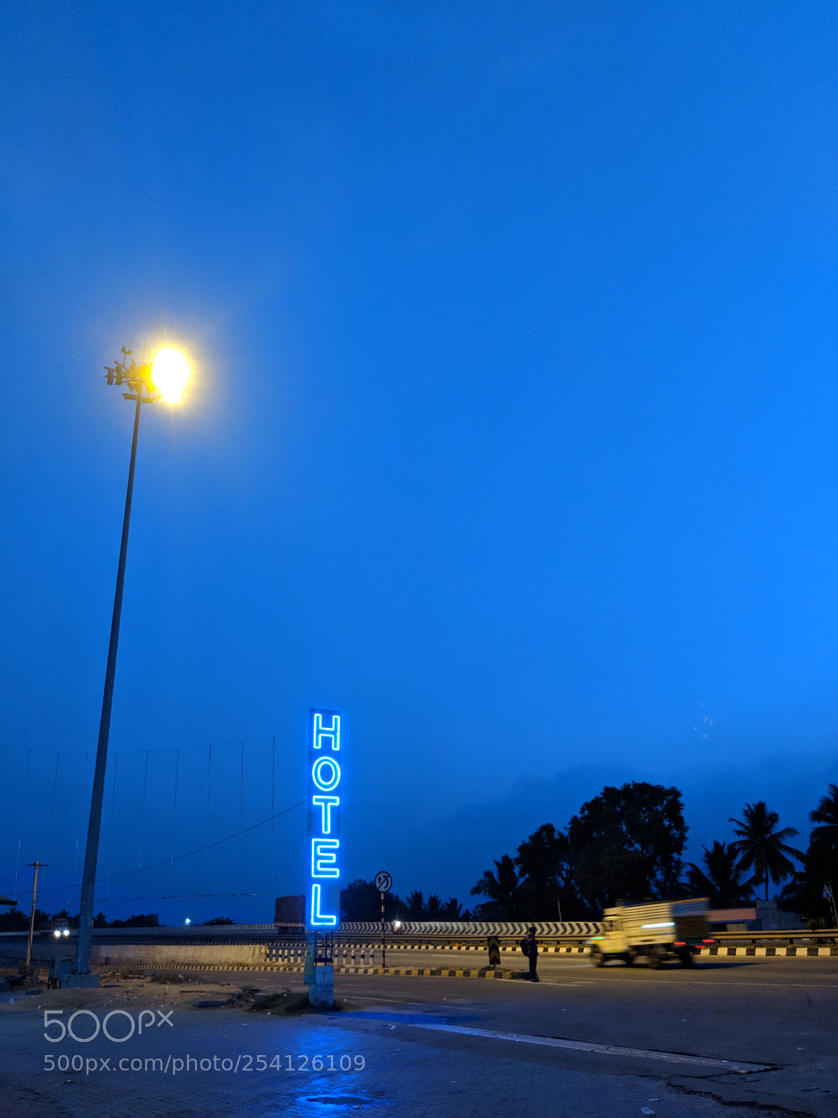 Google Pixel 2 sample photo. Blue is the warmest photography