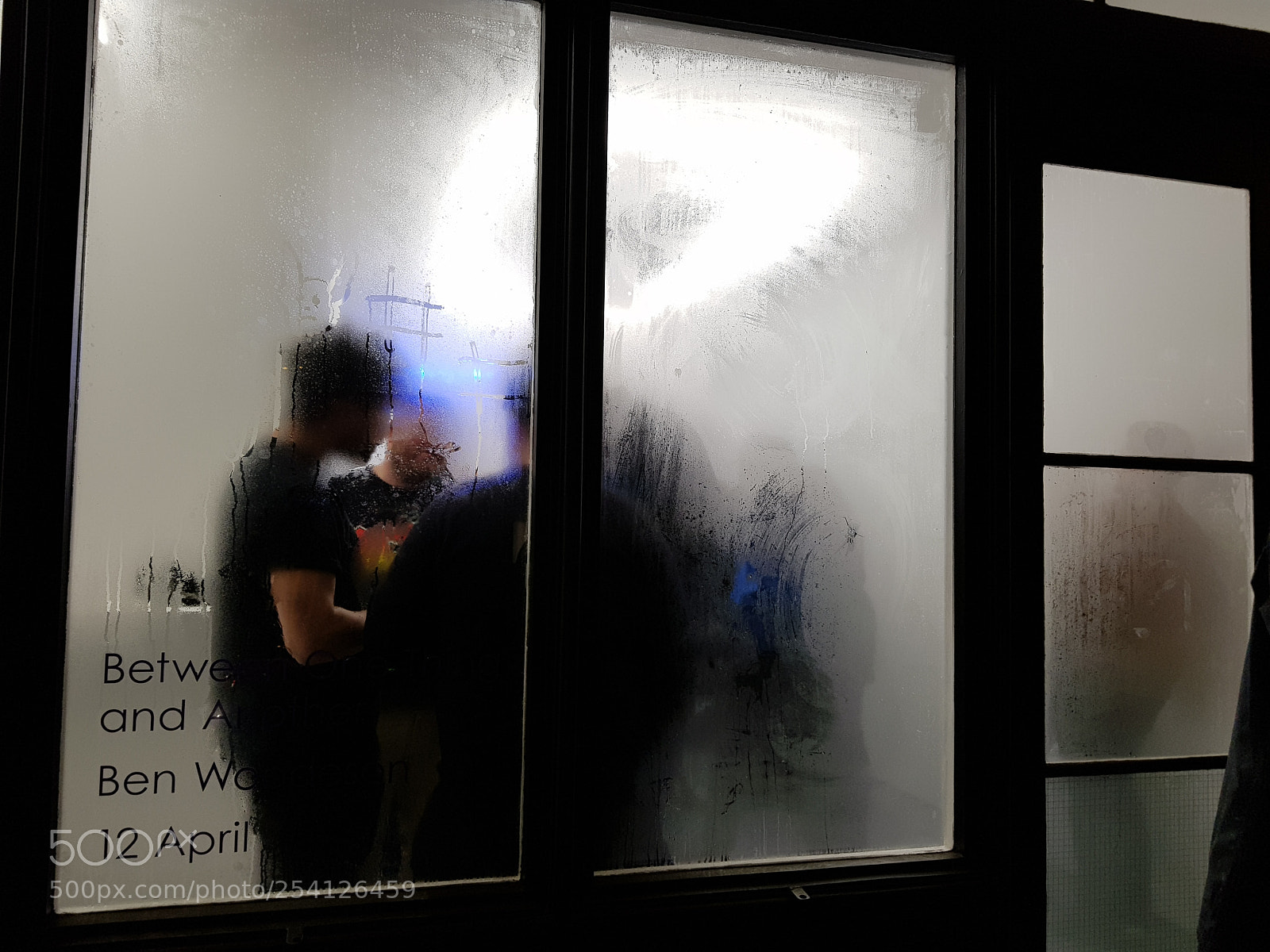 Samsung Galaxy S8+ sample photo. Steamy party photography