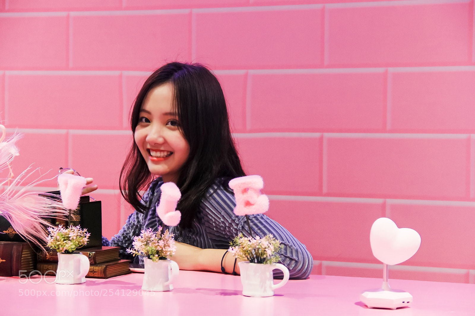 Canon EOS 60D sample photo. Pink girl  2 photography