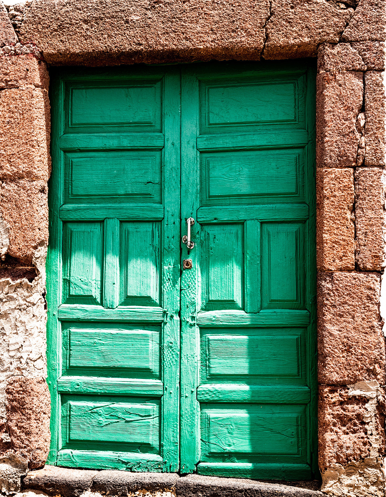 Panasonic Lumix DC-G9 sample photo. Una puerta de san photography