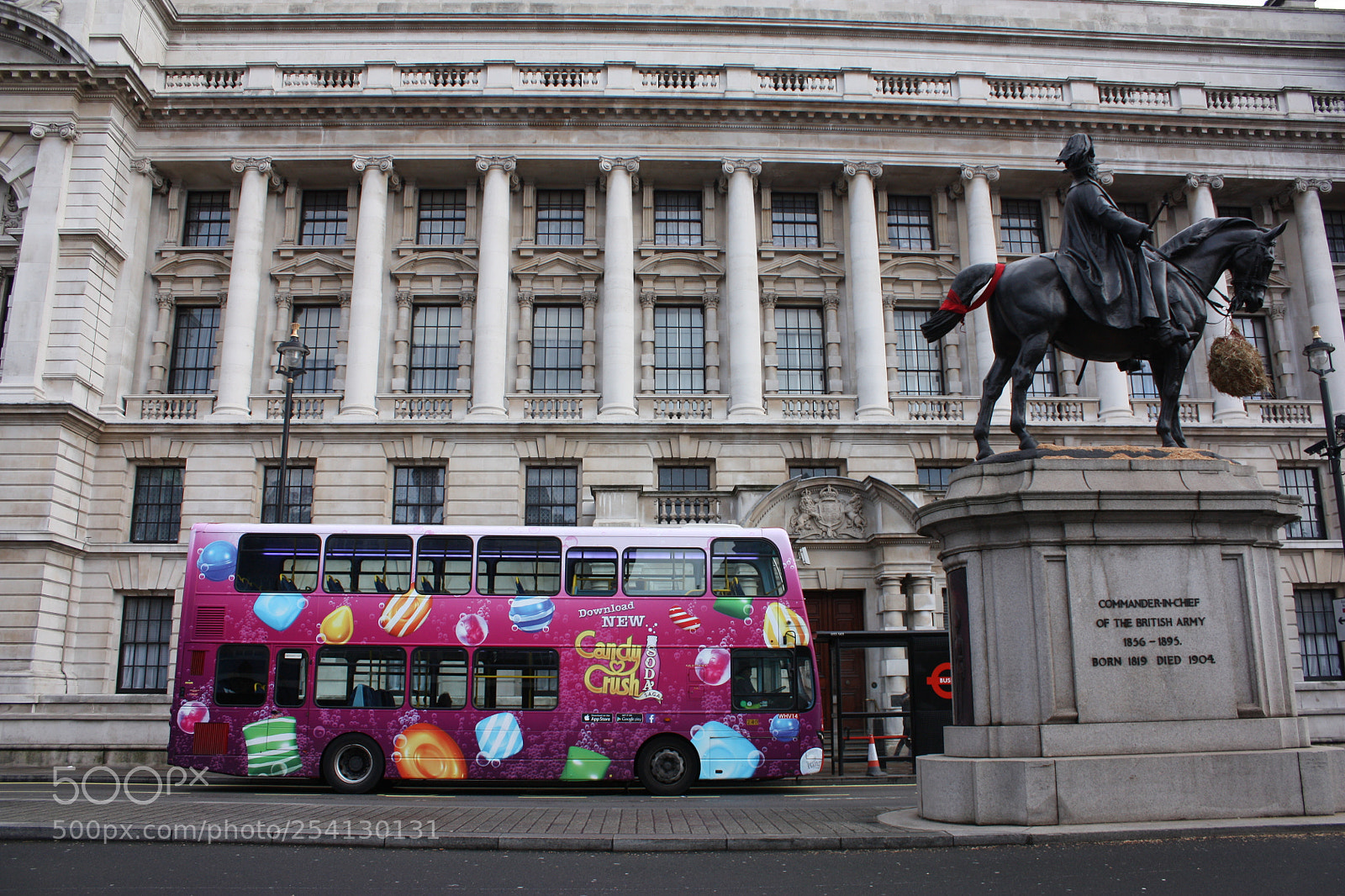 Canon EOS 450D (EOS Rebel XSi / EOS Kiss X2) sample photo. London bus photography