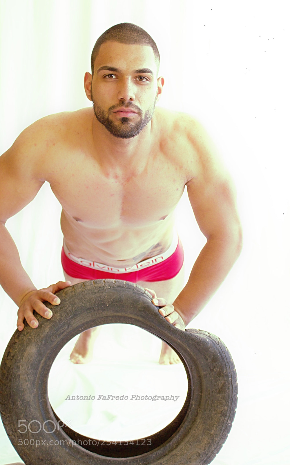Canon EOS 750D (EOS Rebel T6i / EOS Kiss X8i) sample photo. Fitness model in studio photography