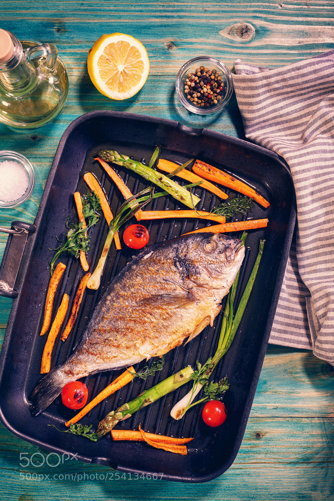 Sony a6300 sample photo. Freshly baked sea bream photography