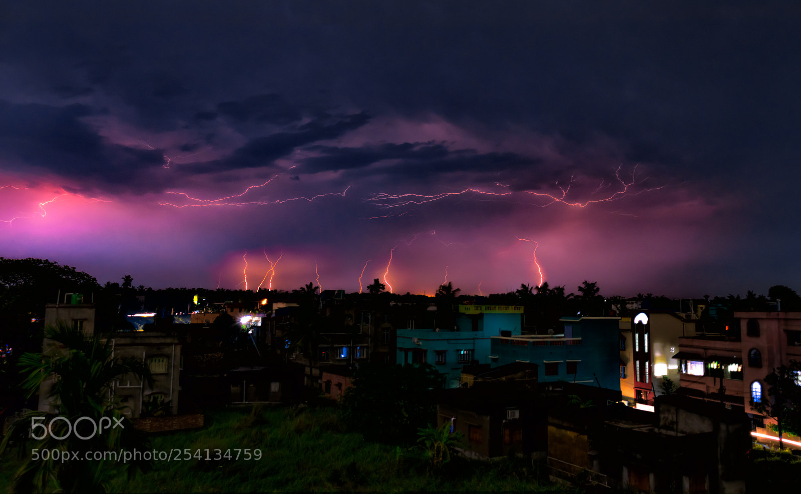 Canon EOS 77D (EOS 9000D / EOS 770D) sample photo. The thunders photography