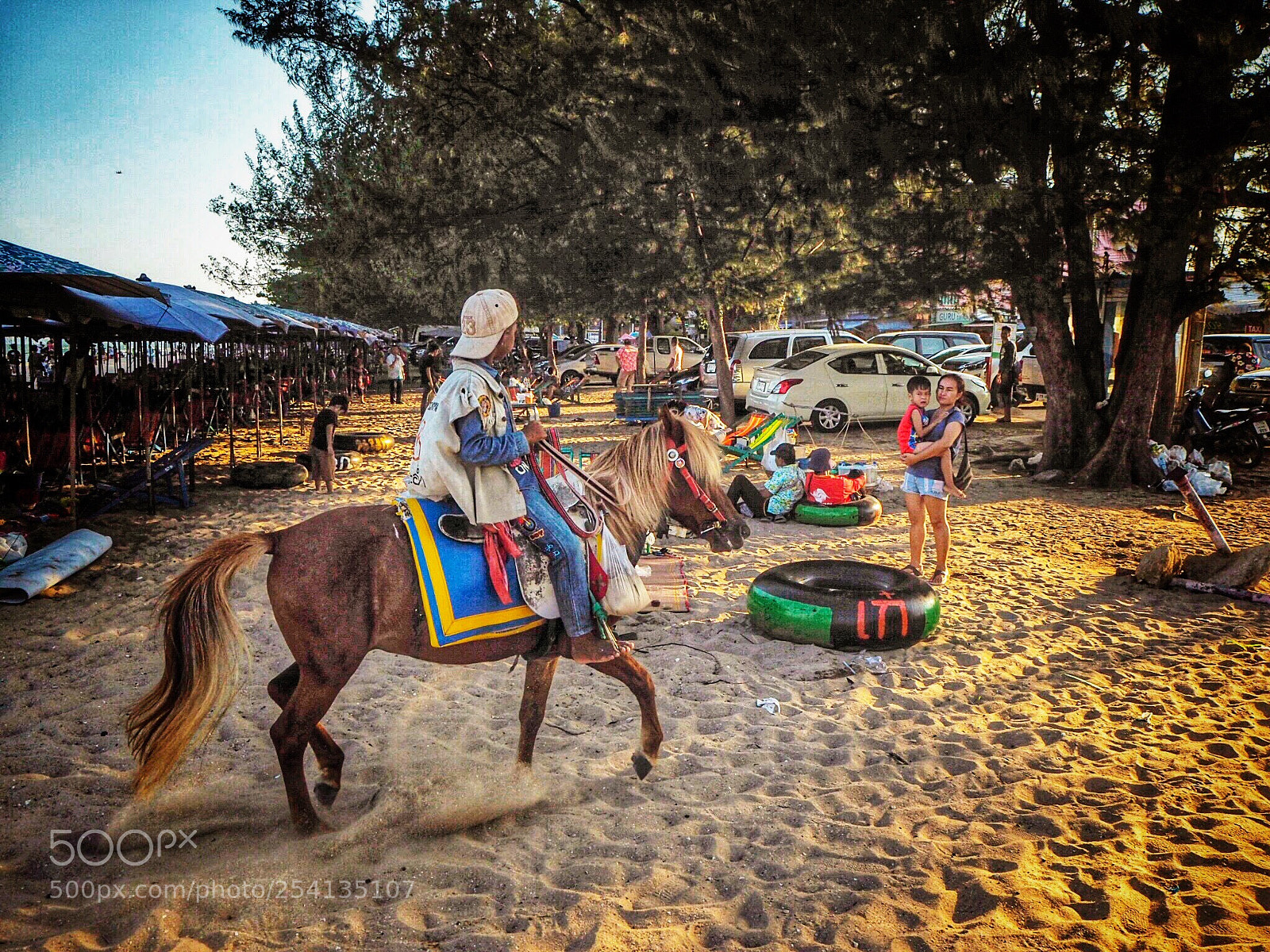Olympus OM-D E-M10 II sample photo. เด็กขี่ม้า photography