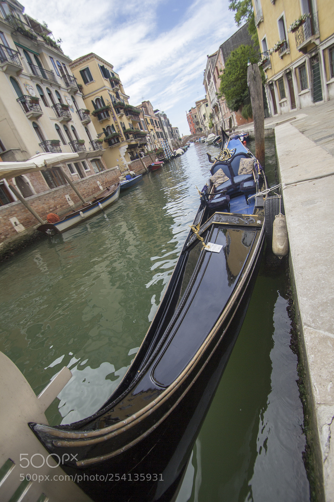 Canon EOS 60D sample photo. Venetian gondola photography
