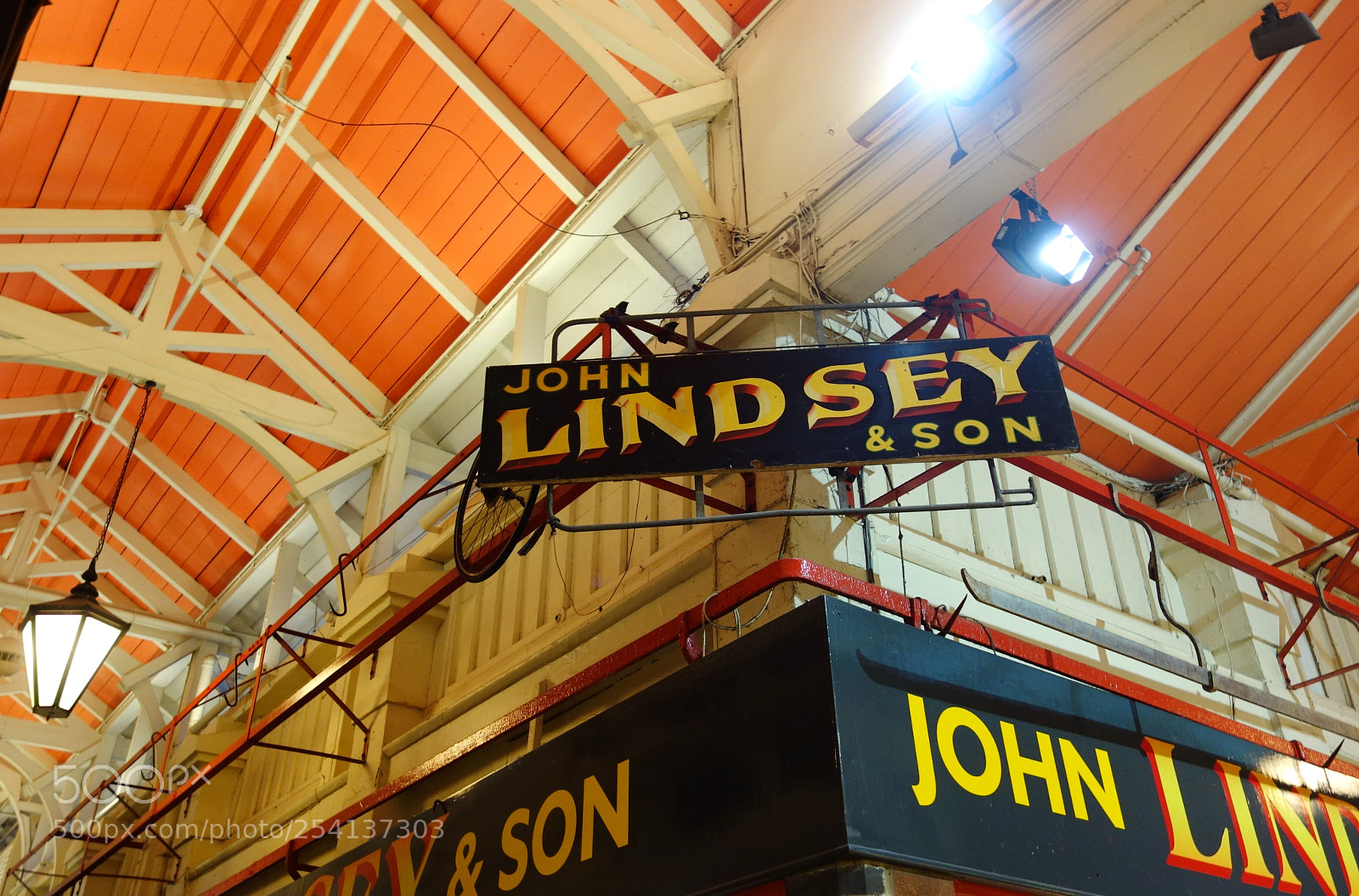 Sony Cyber-shot DSC-RX100 sample photo. Covered market, oxford, uk photography