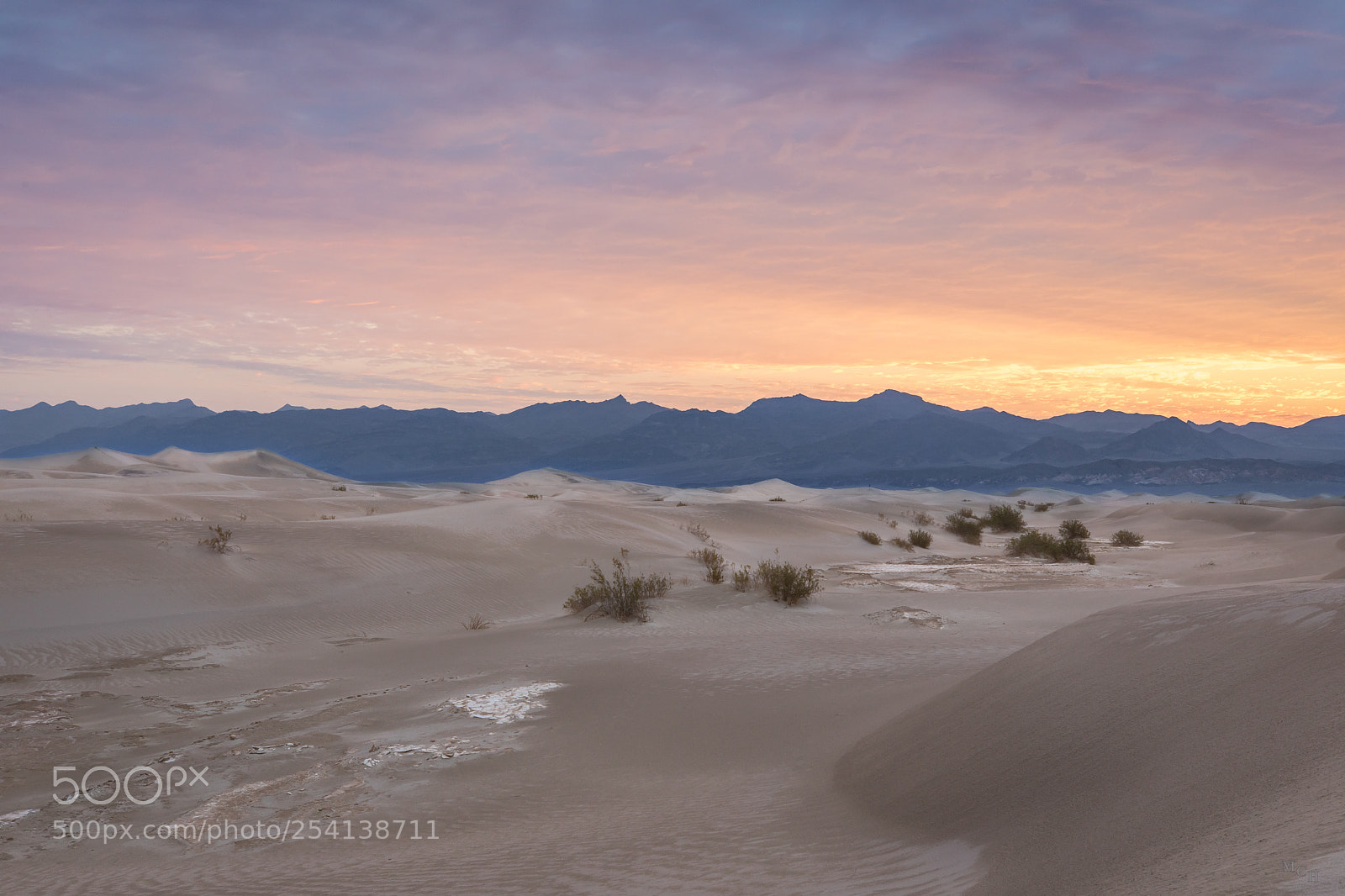 Canon EOS 5D Mark IV sample photo. Mesquite flat sand dunes photography
