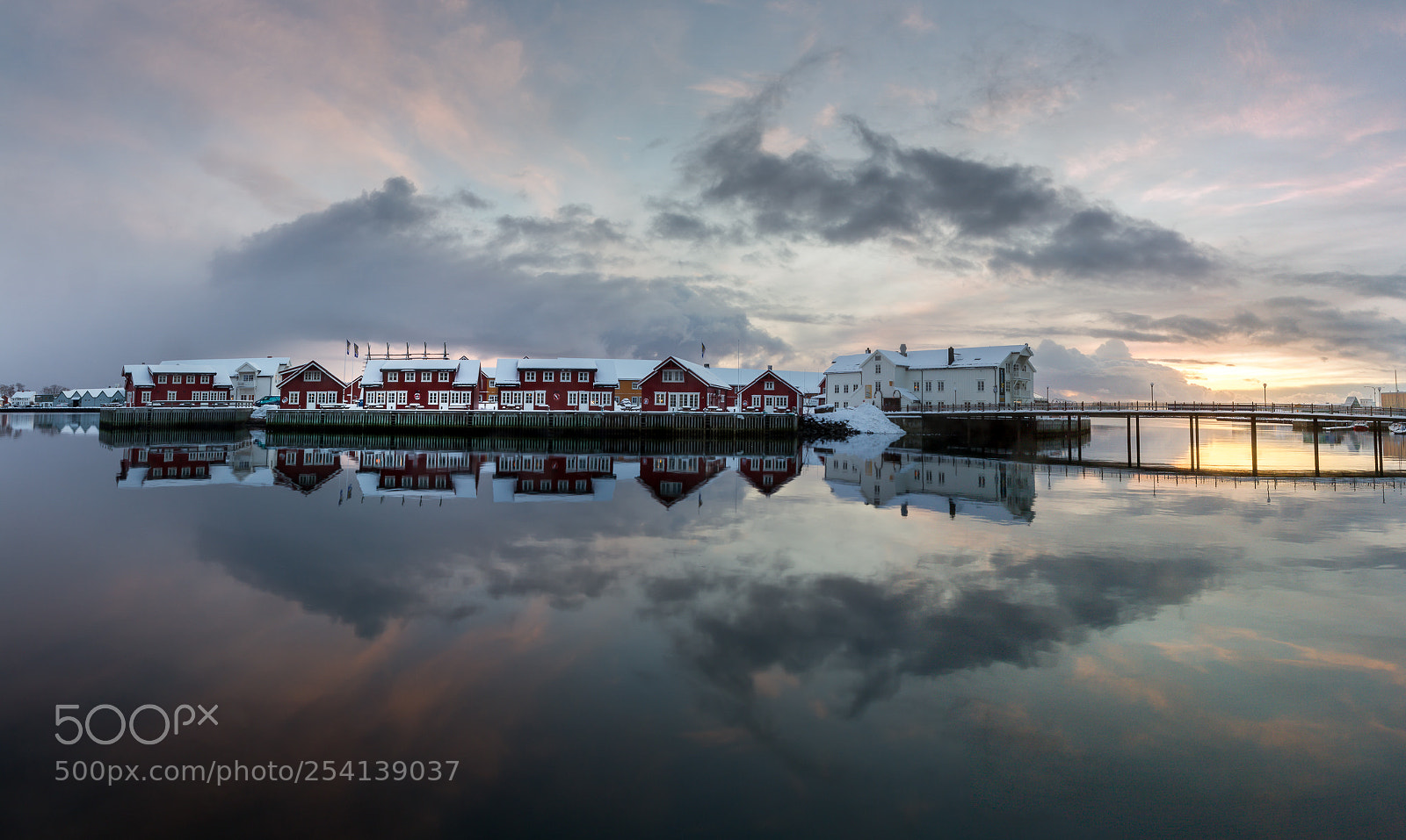 Canon EOS 7D sample photo. Lamholmen with anker brygge photography