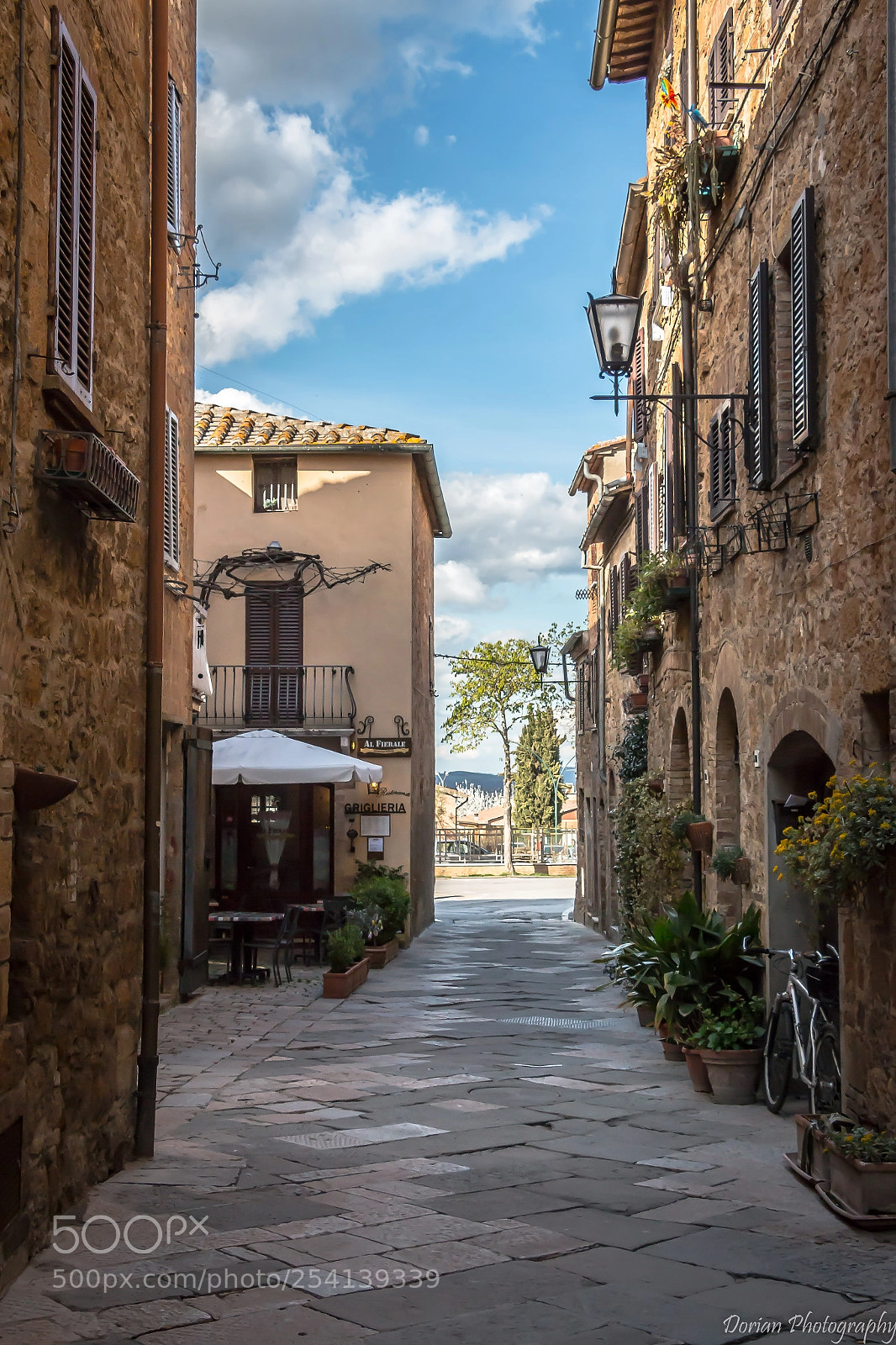 Canon EOS 70D sample photo. Vicolo di pienza photography