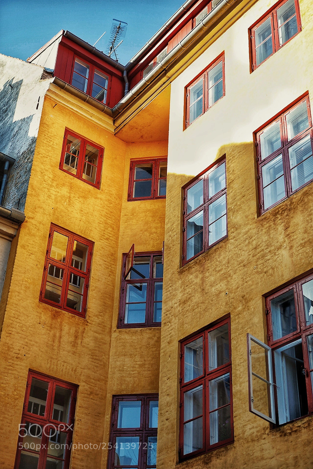 Canon EOS 5D Mark IV sample photo. Copenhagen photography