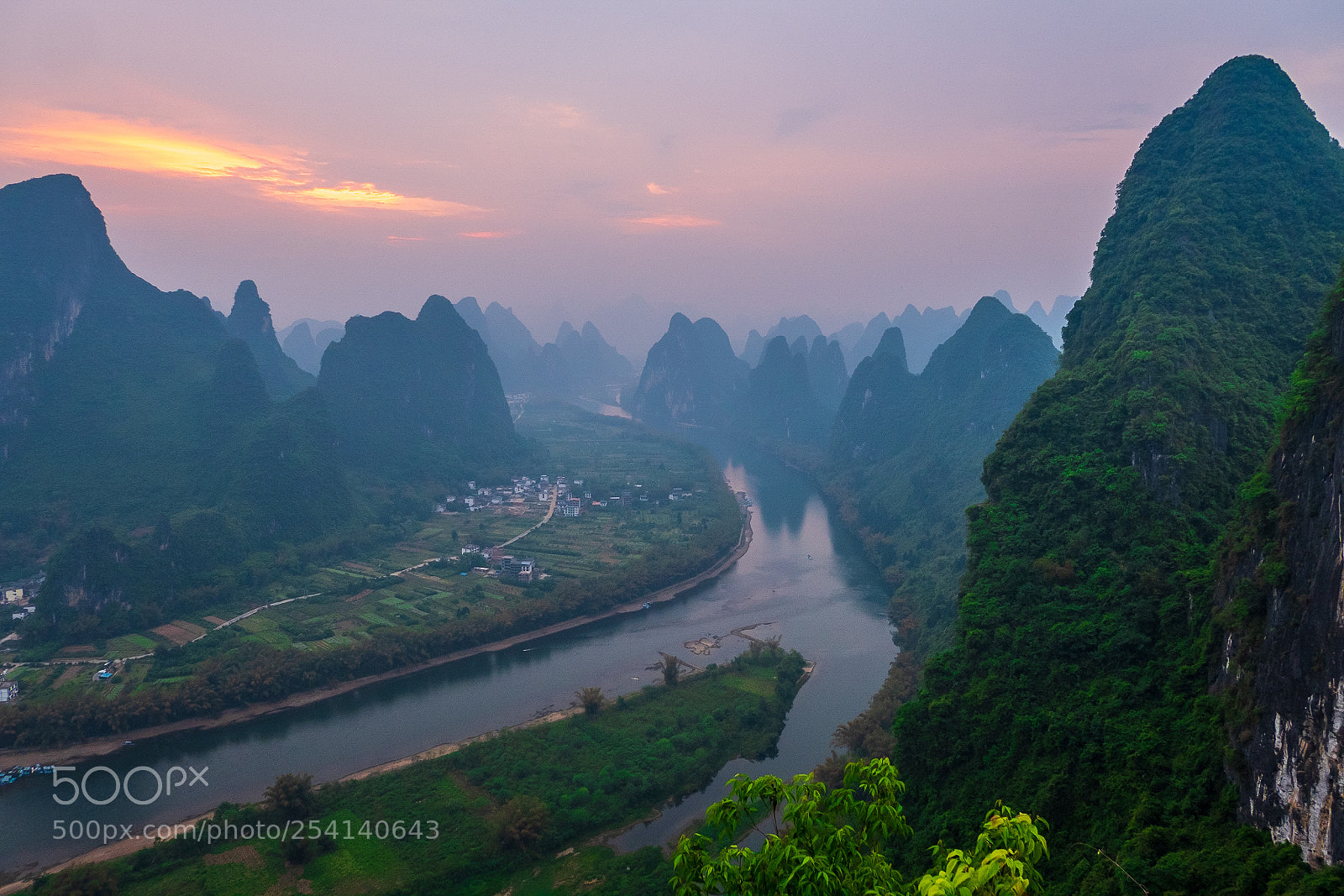 Fujifilm X-T20 sample photo. Sunrise - li river photography