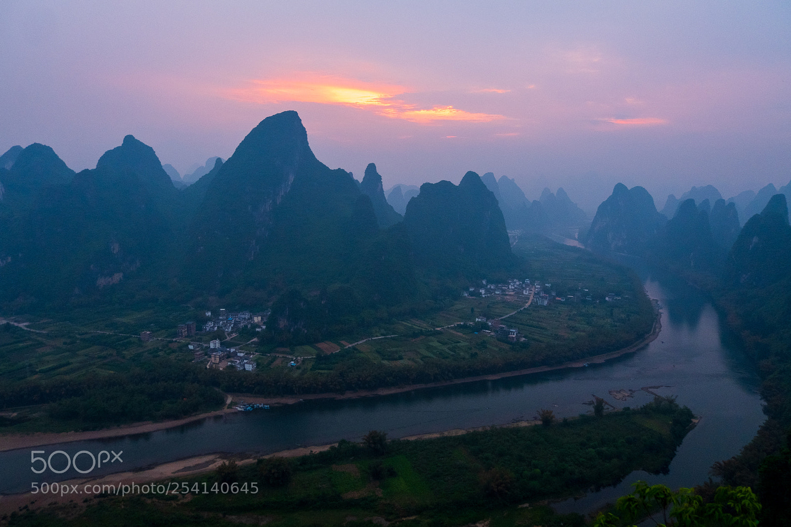 Fujifilm X-T20 sample photo. Sunrise - li river photography