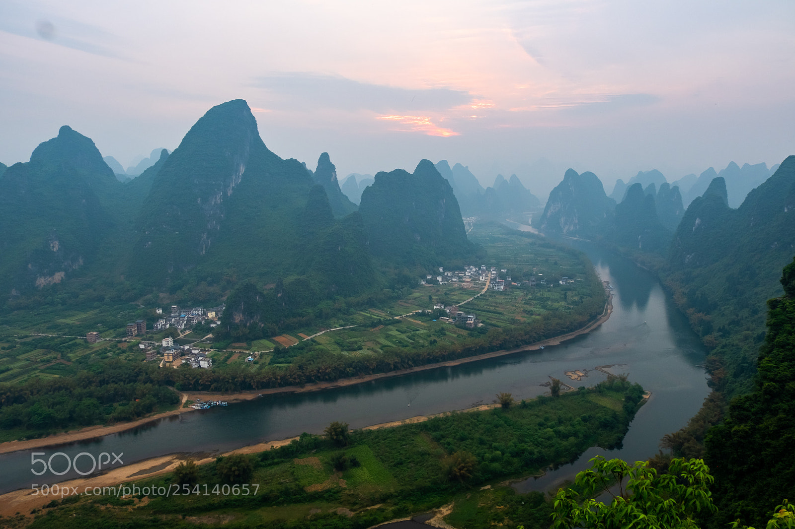 Fujifilm X-T20 sample photo. Sunrise - li river photography