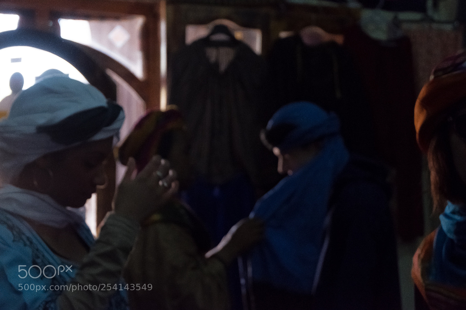 Fujifilm X-T20 sample photo. Scarf shop fun photography