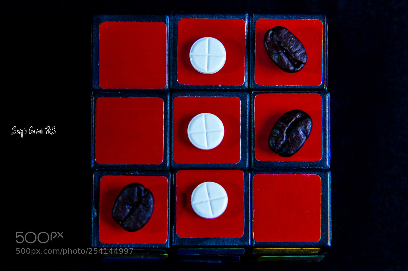Canon EOS 70D sample photo. Tic tac toe photography