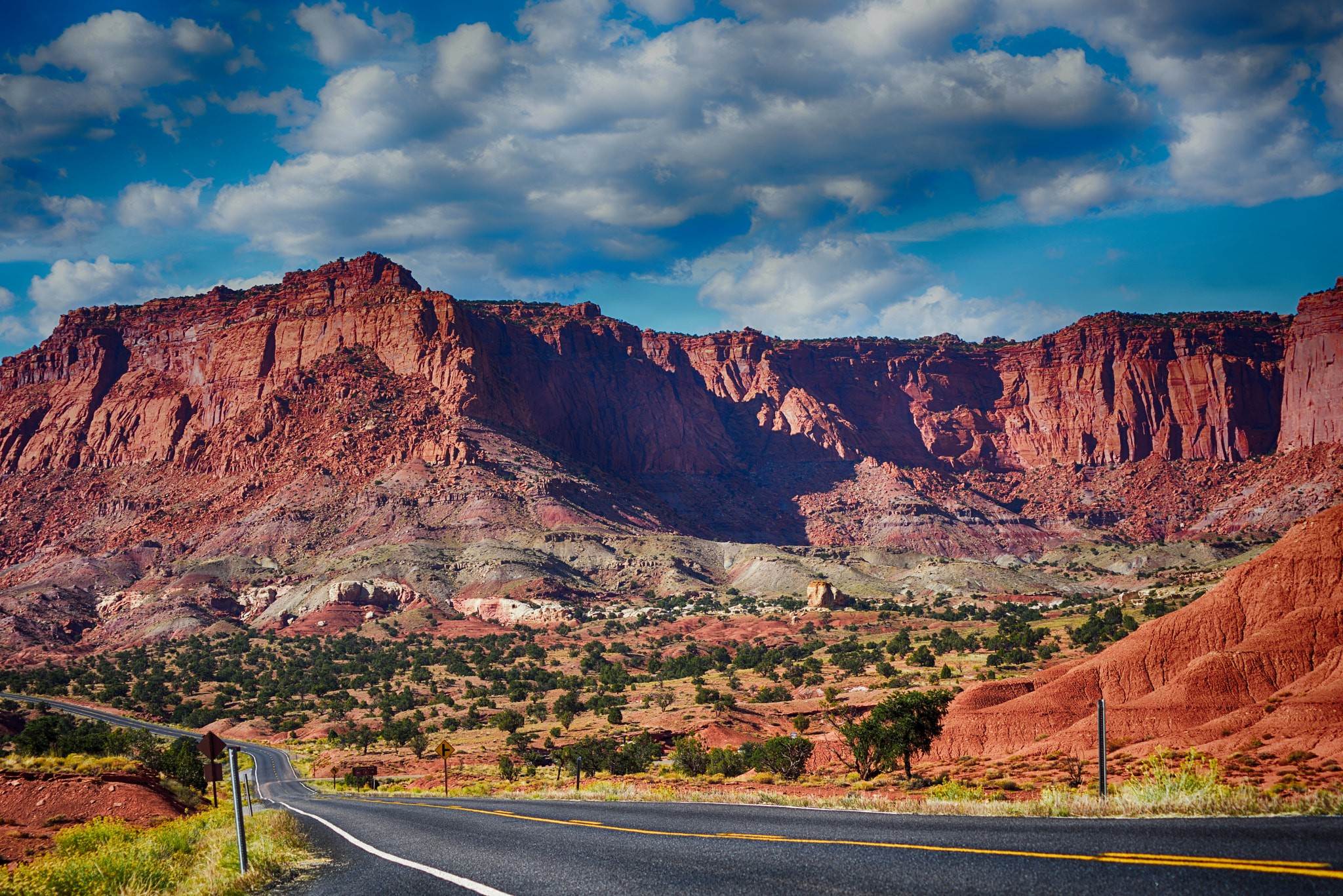 Nikon D810 + Nikon AF Nikkor 70-300mm F4-5.6G sample photo. Along route 24, capitol reef national park photography