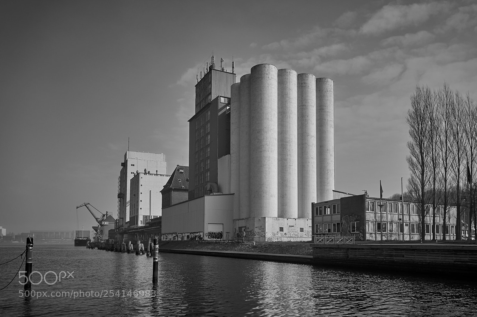Sony SLT-A77 sample photo. Silo photography