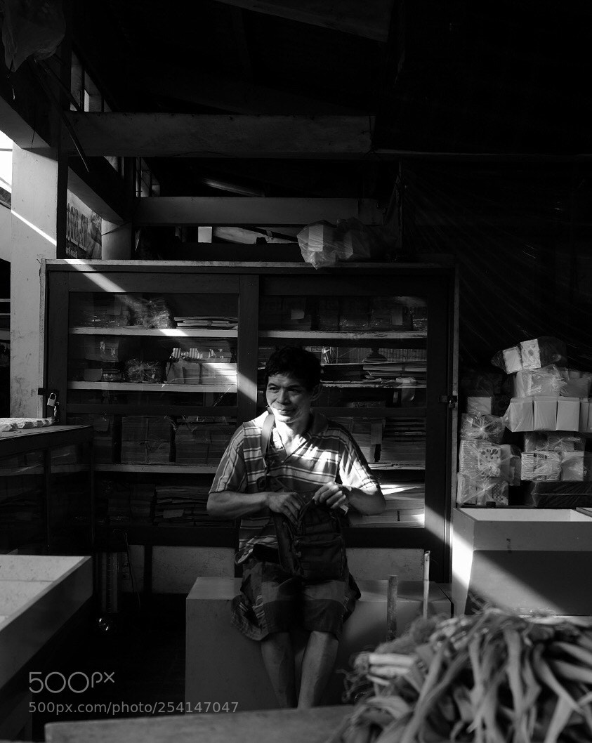 Fujifilm X-T1 sample photo. I tried to smile photography