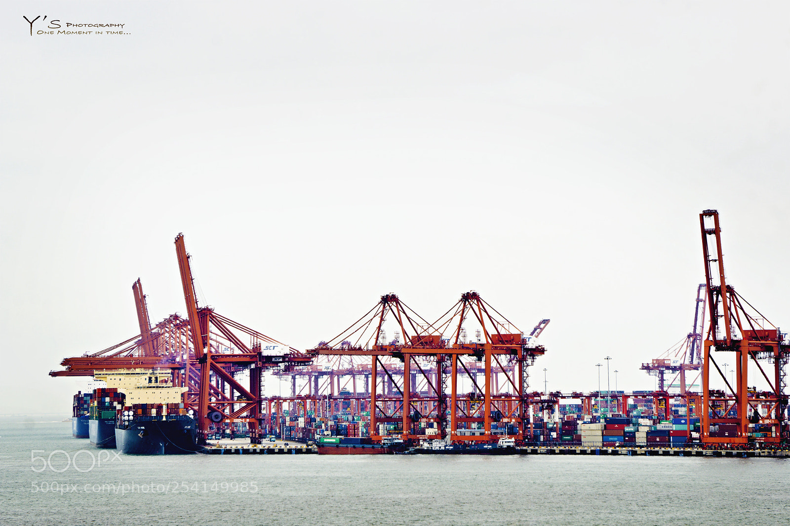 Sony a6000 sample photo. Port cranes. 港口，码头。 photography